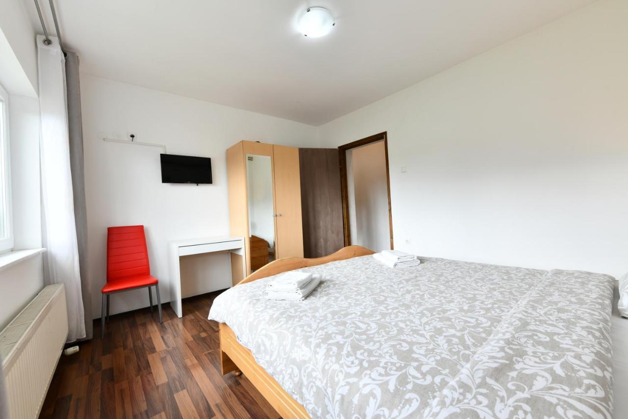 Apartment Marija Zupan Rakovica Luaran gambar