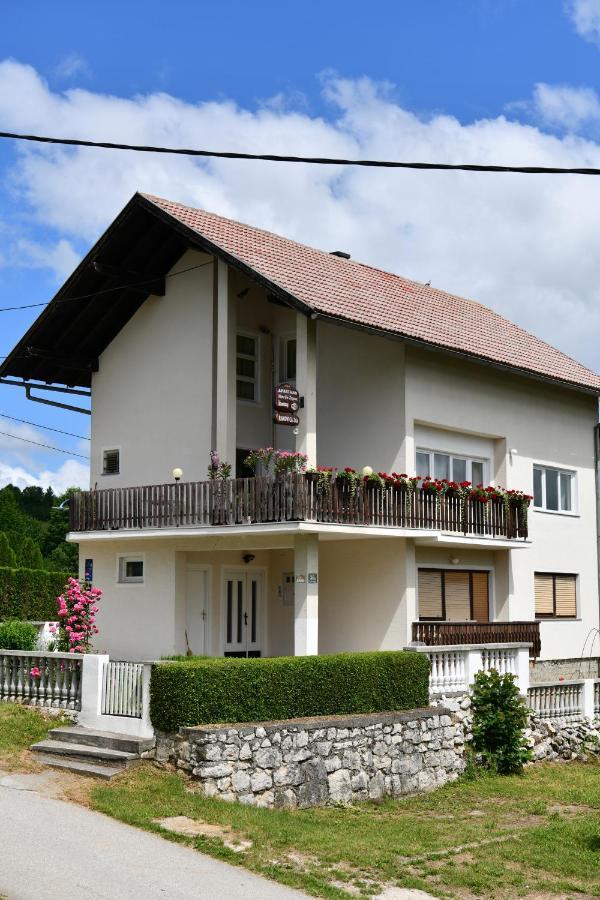 Apartment Marija Zupan Rakovica Luaran gambar
